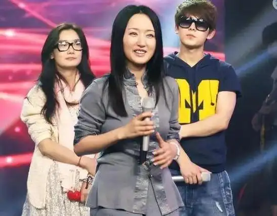 隐藏了28年后杨钰莹坦白如果当年不拒绝毛宁现在早就当妈了