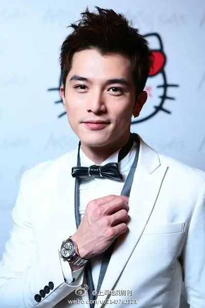 p>邱泽(roy chiu),1981年10月14日出生于台湾省台北市,中国台湾影视