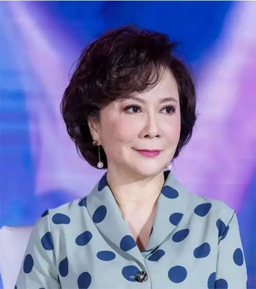 老电影《海霞》49年回看,阿洪嫂年过八旬状态好,六位演员已去世