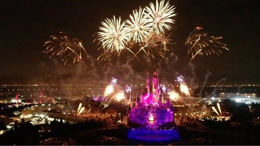 "点亮新的一年"!迪士尼限量版烟花秀陪你跨入2021年!