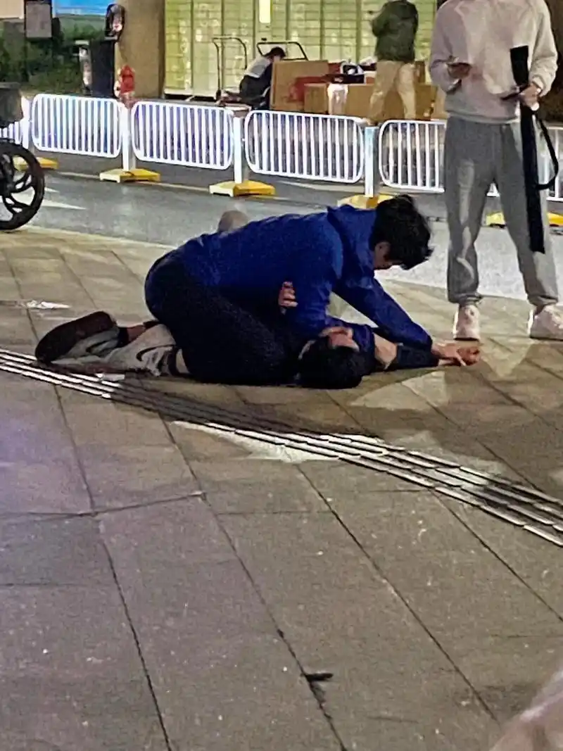 成绩班级倒数,打架和父母争吵.河南郑州14岁男孩,对老师所教 - 抖音