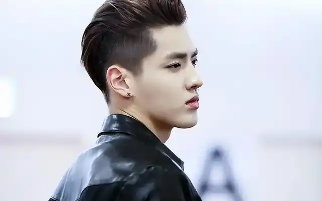 22岁出道,45岁出狱,一代顶流吴亦凡,会有怎样的未来?