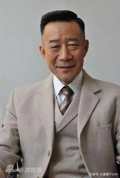 大陆国宝级男演员排行,何冰葛优上榜,陈道明第三,第一实至名归