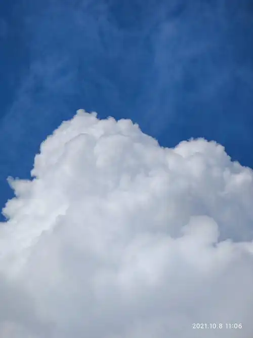 最近喜欢上了拍各种各样的云朵08