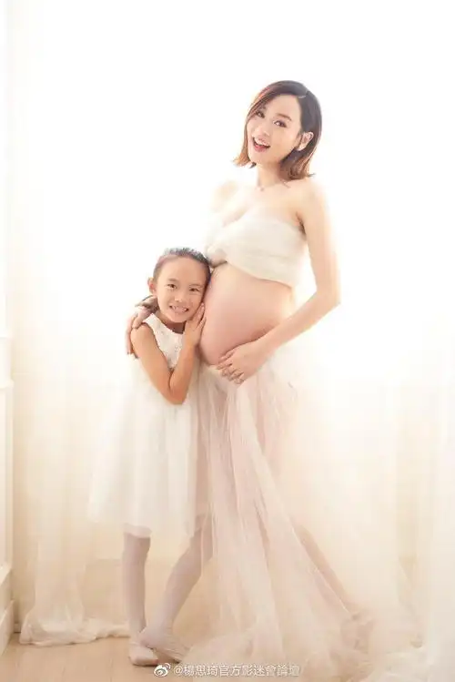 又生了二胎!正当红退圈生娃,大女儿生父成谜?