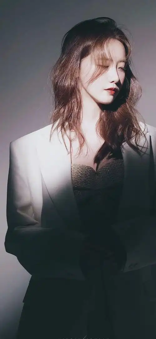 林允儿明星丨高清大壁纸肤白貌美颜值美炸优雅甜美