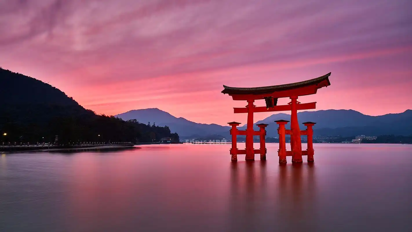 日本鸟居建筑摄影高清宽屏桌面壁纸