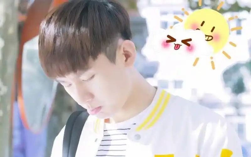 【成毅考古向】一年级直播时候一个萌哒哒的淇淇子