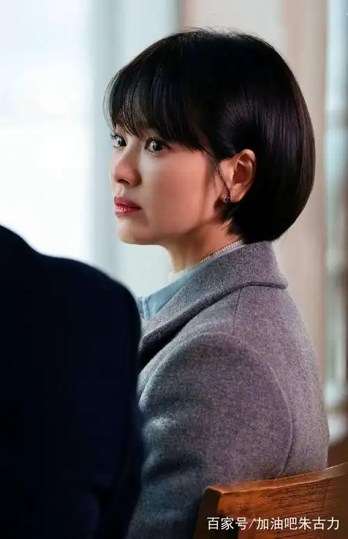 宋慧乔这组侧颜照真是美到没朋友啊!37岁脸蛋依旧q弹紧致