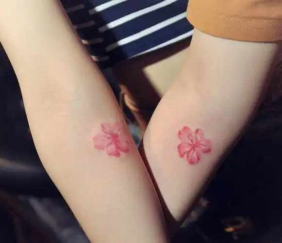 适合情侣的低调,文艺,清新小纹身～快和心爱的ta纹起来吧