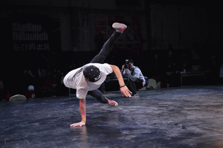 唯舞独尊恒大帝景杯街舞大赛舞动全城