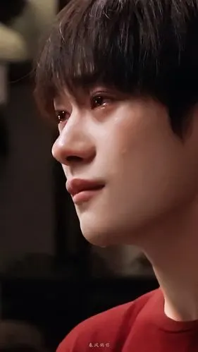 大帅哥,航仔不哭了 删除 赞 (50)回应 来自 豆瓣app