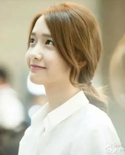 林允儿 低马尾 白衬衫 机场时尚 yoona⊙▽