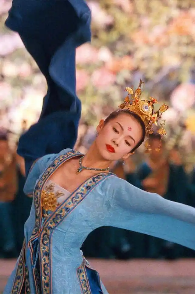 原创章子怡十面埋伏的水袖舞狠狠的令所有人惊艳了一把