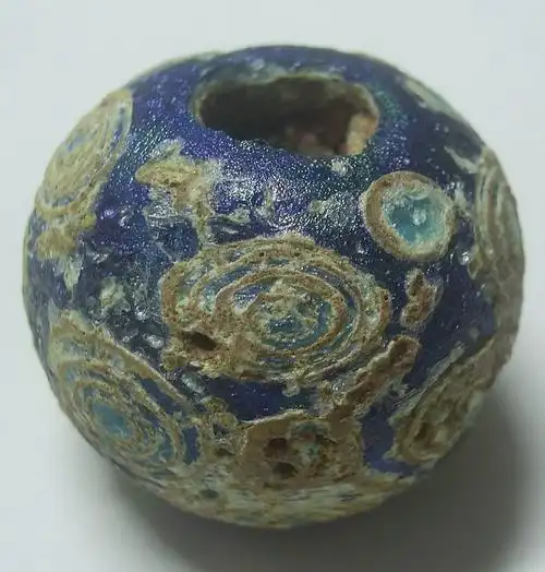 战国蜻蜓眼琉璃珠