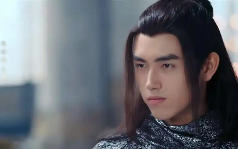 銆愰檲椋炲畤銆戙婂ぉ閱掍箣璺嬭矾骞崇浉