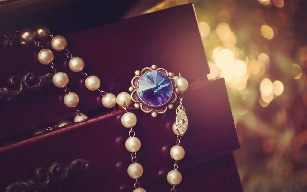 珠光宝气桌面壁纸