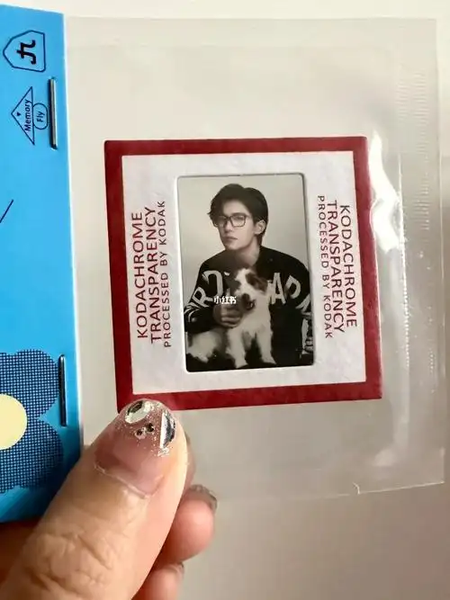 易烊千玺胶片照片