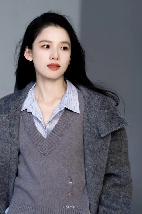 太平鸟女装品牌代言人张婧仪