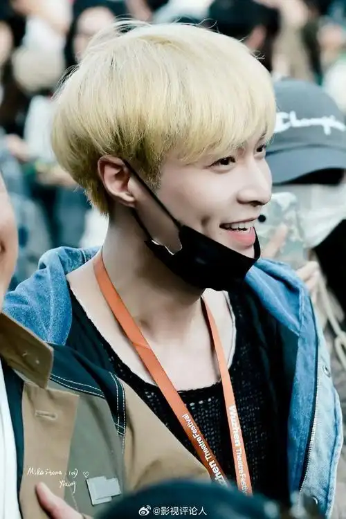 怀疑老天爷偷偷给小羊打开了满30-10的年龄开关!06@张艺兴