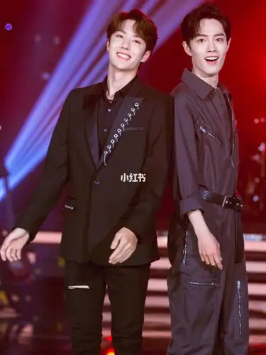 我太爱王一博了,我上辈子一定是大摩托 我太爱肖战了,我上辈子一定是