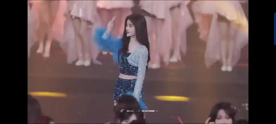 只属于鞠婧祎的蓝海