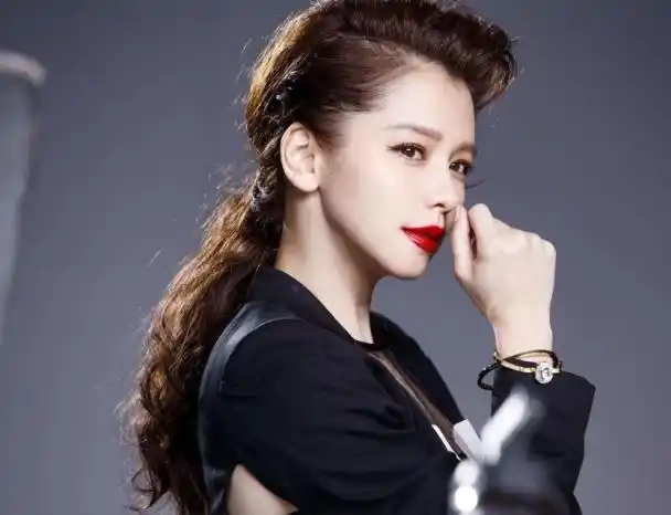 哪个女明星绯闻最多,女明星