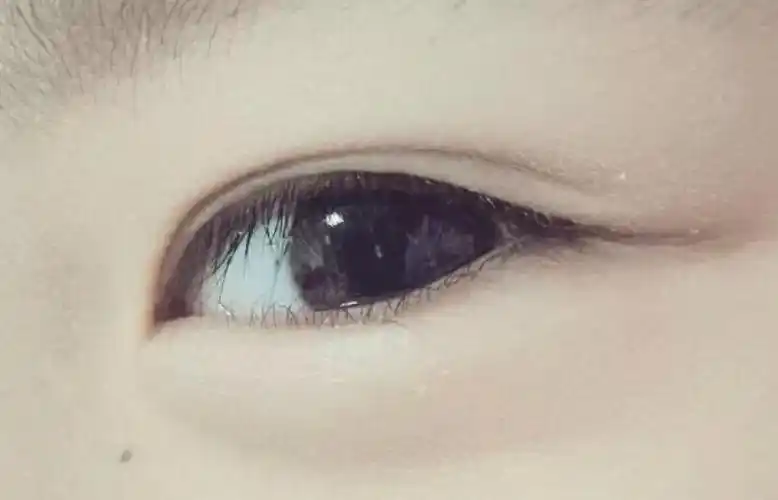 女人有桃花眼好看吗 桃花眼的人命运还不好?