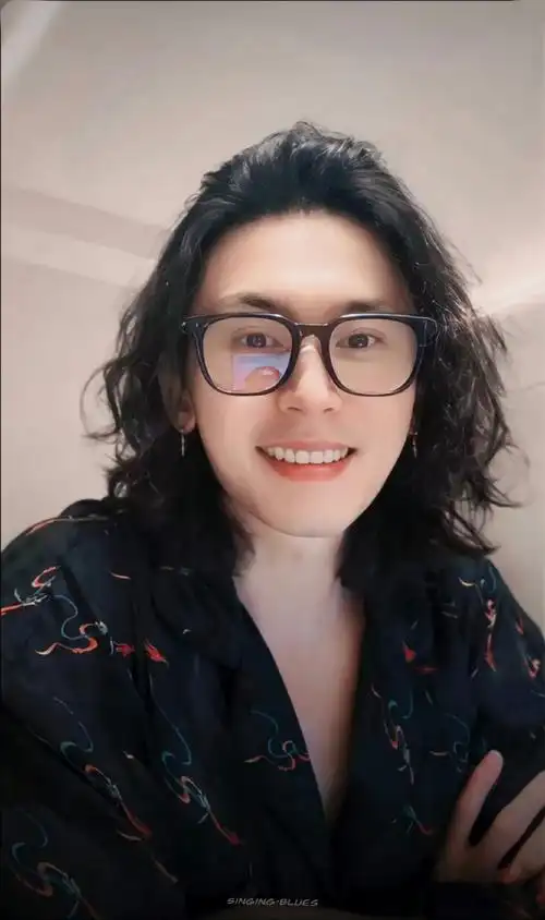 张哲瀚   你是我口中最为骄傲的语气!