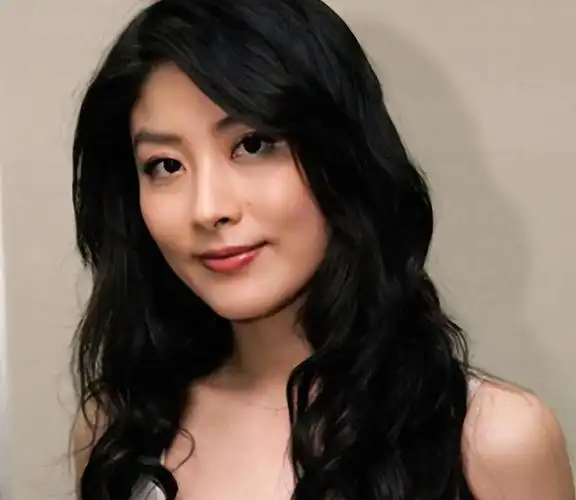 陈惠敏和陈慧琳是什么关系?一个金牌打手,一个金牌歌手