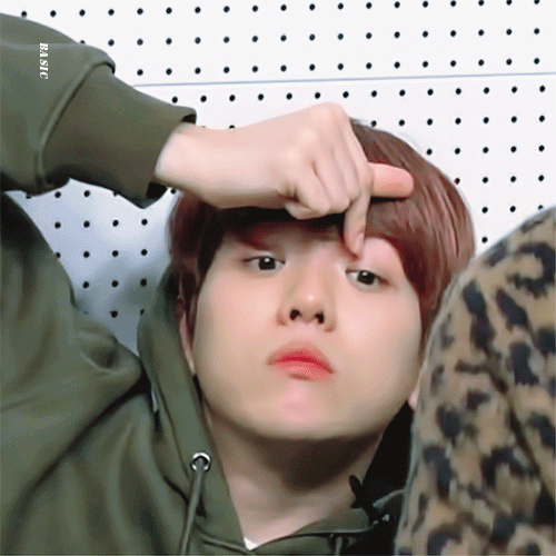 边伯贤# #baekhyun# #exo# #动图# #gif