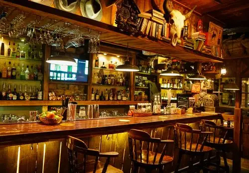 就看过 马爹力旧美式餐酒馆浓浓的复古美式风格; 但亲眼见到,我觉得