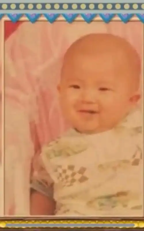 国超小时候照片曝光,任嘉伦请靠边,让国超c位出道吧