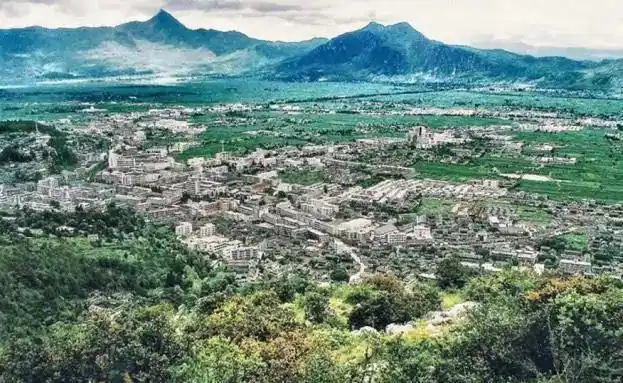 老照片:90年代的丽江古城,商业开发前最后的纯净