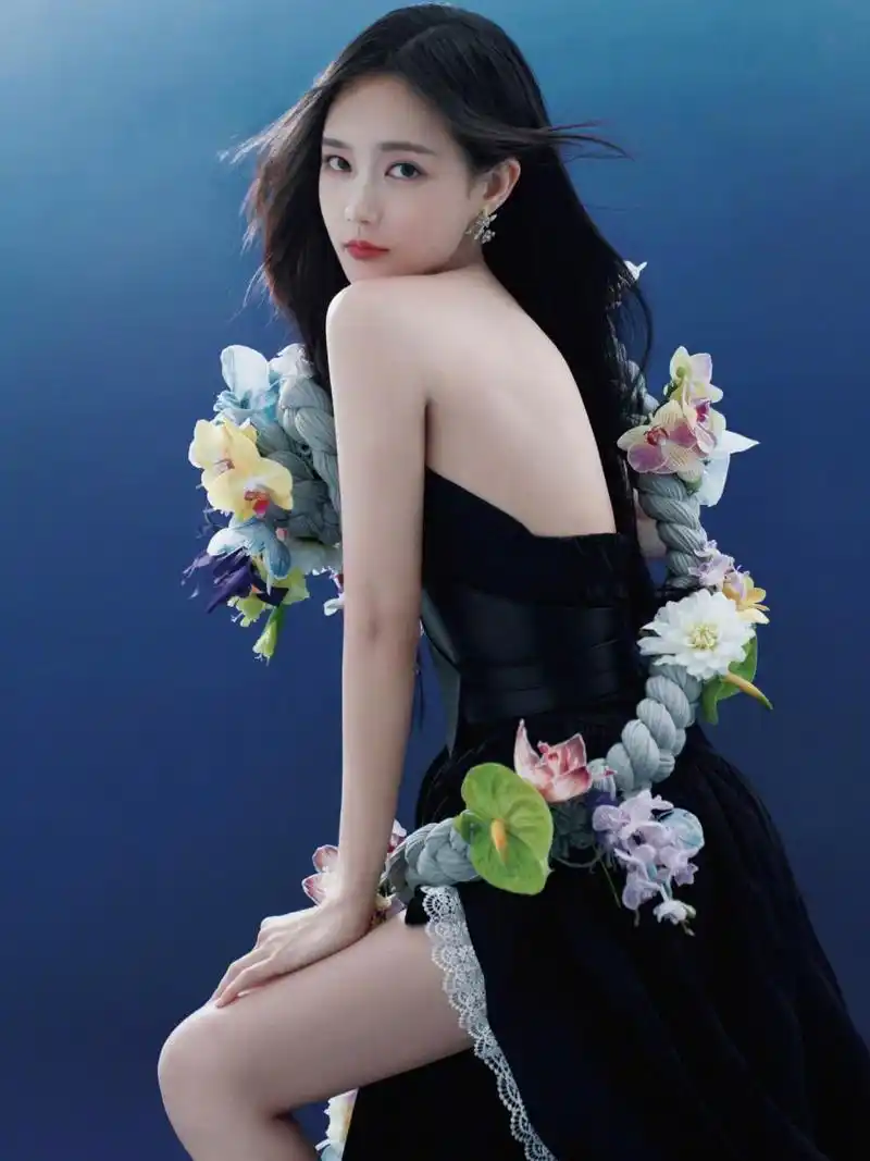 李一桐|男人装78156997 李一桐《男人装》22年8月刊封面.