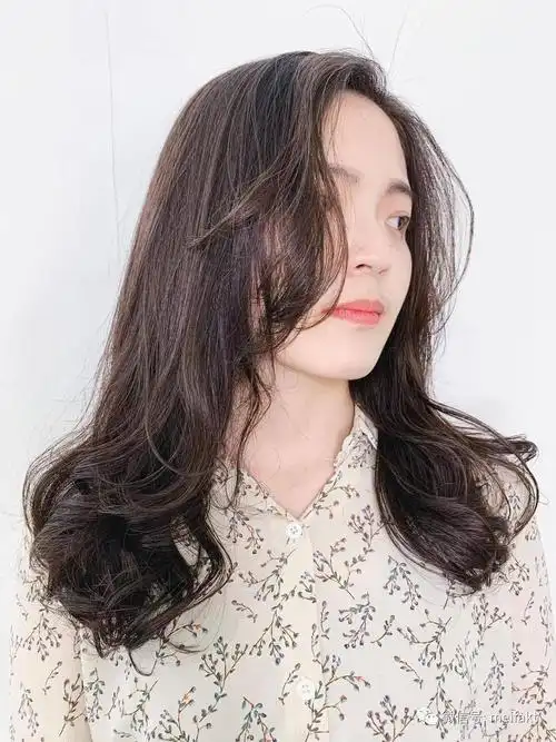 中长发,长发的烫发发型图鉴表
