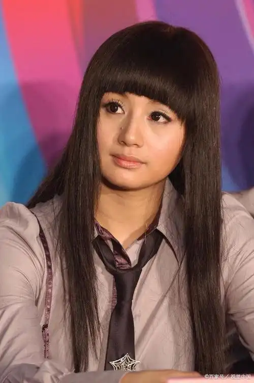 比起其他明星,曹颖才是人生的赢家,爱情事业双丰收!