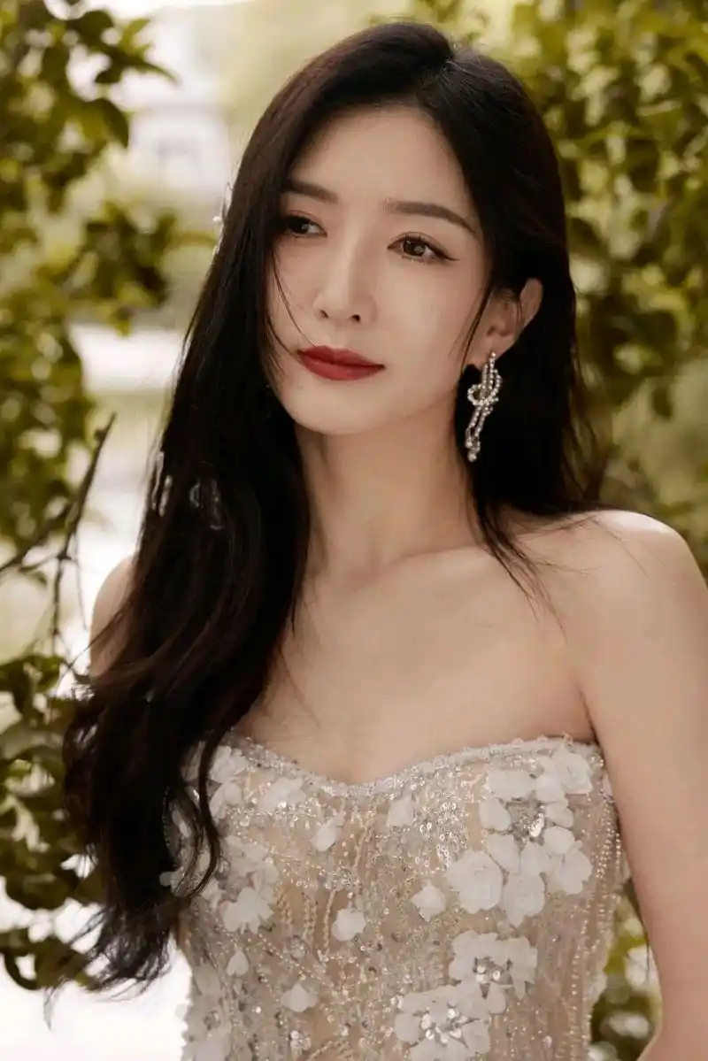 江疏影绝美手机壁纸,来一张吗?#江疏影