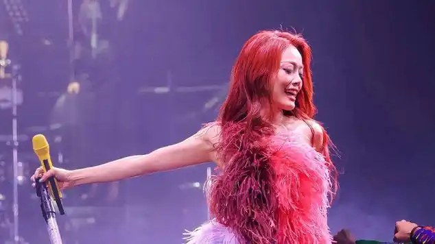 乐坛天后容祖儿亲临新濠影汇 打造沉浸式演唱会氛围|国语歌曲|粤语