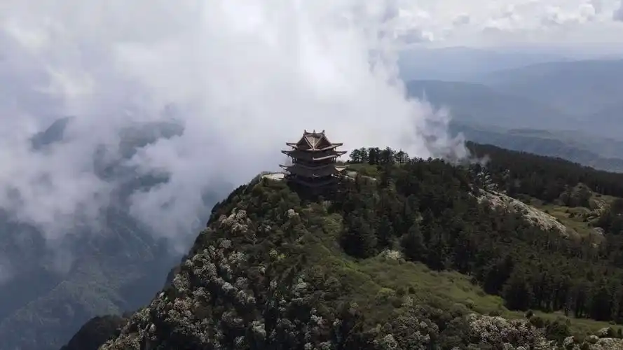峨眉山最高峰,万佛顶