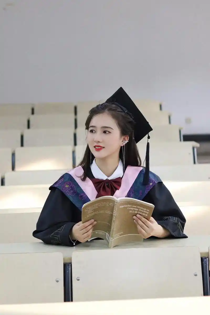 我的青春四年95工商刘亦菲#抖音图文来了 #毕业季 #毕业照 - 抖音