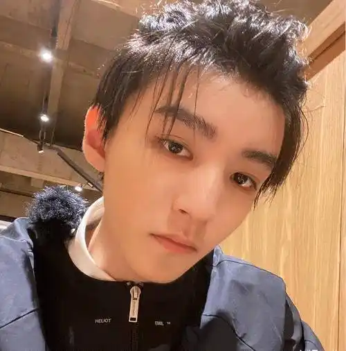 好啦,文章分享到这里啦.大家对于王俊凯近期的状态有什么想说的吗?