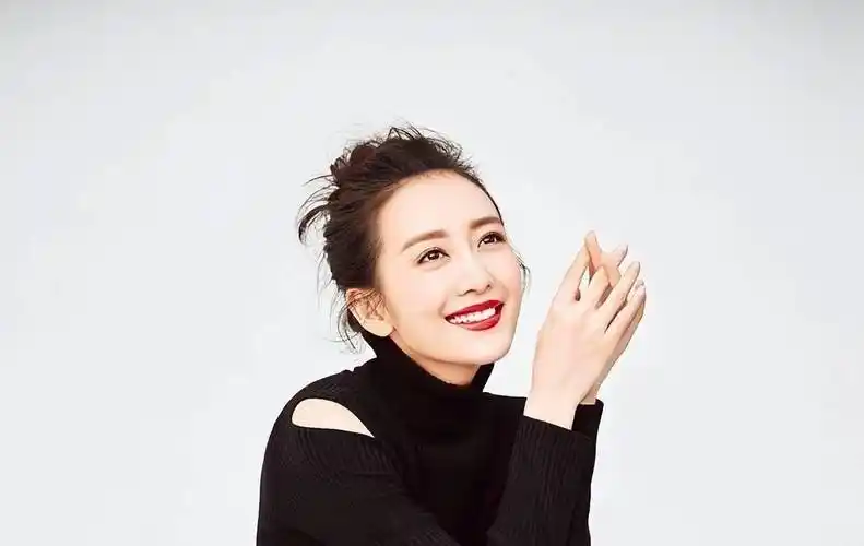 王鸥被曝已进入临产期,母亲专程到京陪产,孩子生父被疑是某明星_照片