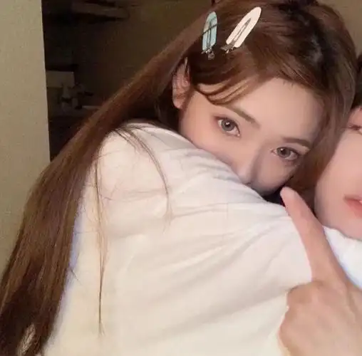 甜蜜恩爱情侣头像_腾讯新闻