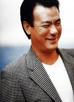 虽然当年李修贤的样子比较成熟,但是导演张彻却没想到,这位年轻