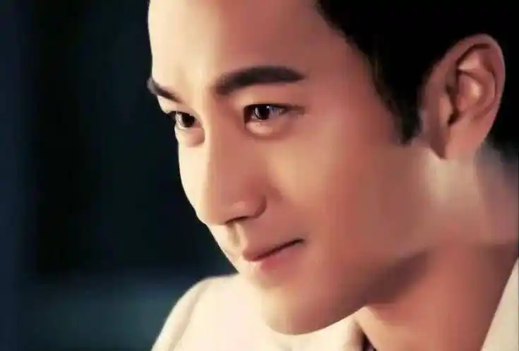 刘恺威真的有电视里那么帅吗?看看网友偶遇抓拍的未修图