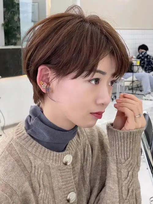 日系短发  #减龄短发  #女生短发发型  #石井剪发哪里好  #石井剪发