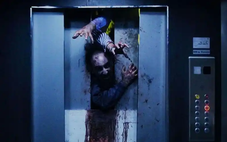 意大利恐怖电影活尸电梯theendlinfernofuori官方正式版预告片2017