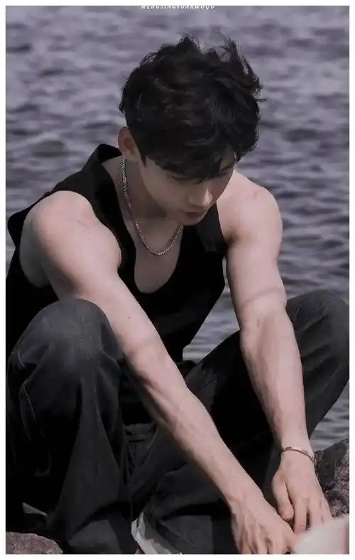 怀柔王子——白敬亭,迷倒万千少女,受人喜爱._青春_电视剧_中国