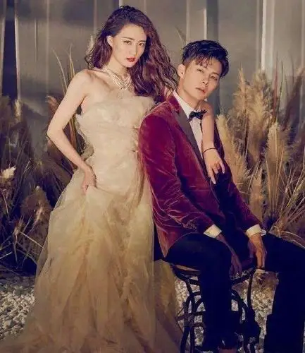 徐璐和张铭恩去婚纱店-小女孩很可爱最新章节-免费小说-全文免费阅读